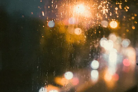 Rain Drops 4K Wallpaper · nature · 3840×2560