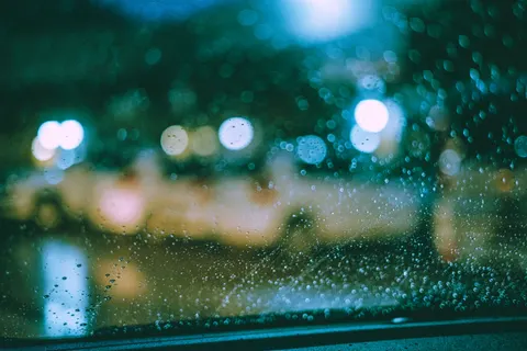 Fond d'écran Gouttes de pluie 4K · nature · 3840×2560
