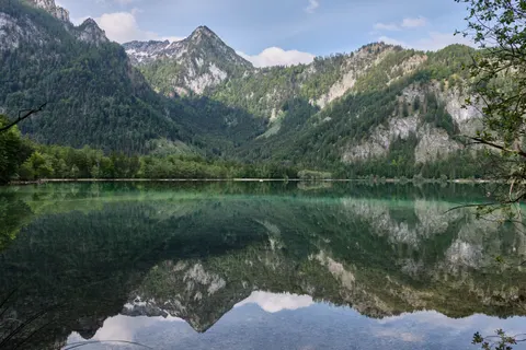 Papel de parede Lago de Montanha 4K · mountains · 3840×2560