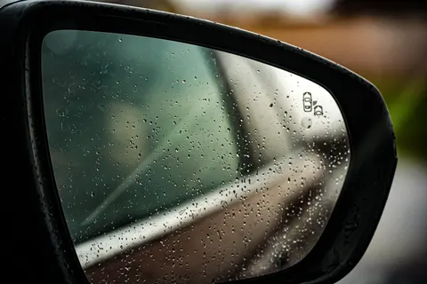 Rain Drops 4K Wallpaper · nature · 3840×2560
