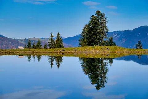 Mountain Lake 4K Wallpaper · mountains · 3840×2560