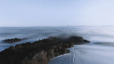 Neblige Straße 4K Hintergrundbild · nature · 3840×2160