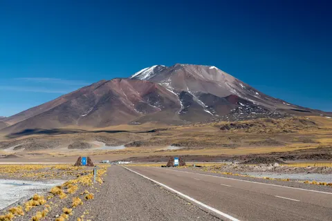 Fondo de pantalla Volcán 4K · nature · 3840×2560
