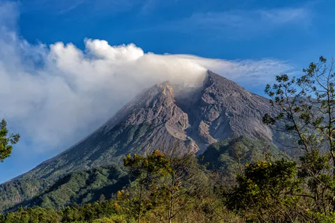 Обои Вулкан 4K · nature · 3840×2560