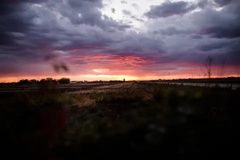 Ländliches Feld 4K Hintergrundbild · nature · 3840×2563