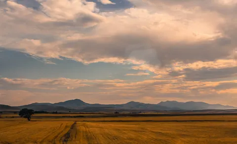 Countryside Field 4K Wallpaper · nature · 3840×2344
