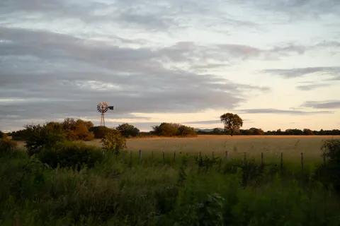 Fond d'écran Champ de campagne 4K · nature · 3840×2560