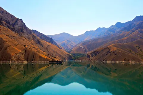 والپیپر دریاچه کوهستانی با کیفیت 4K · mountains · 3840×2560