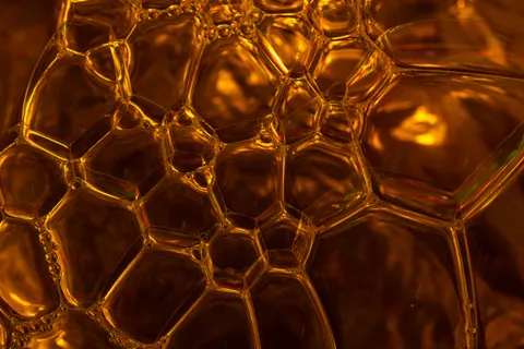 Liquid Gold 4K Wallpaper · abstract · 3840×2560