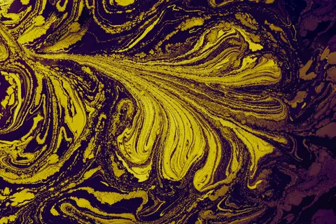 Liquid Gold 4K Wallpaper · abstract · 3840×2560