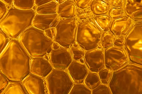 Liquid Gold 4K Wallpaper · abstract · 3840×2560