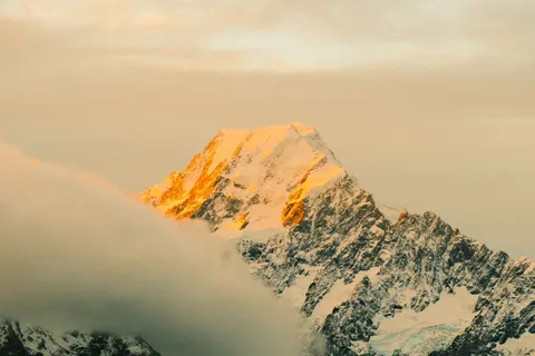 Mountain Range 4K Wallpaper · mountains · 3840×2560