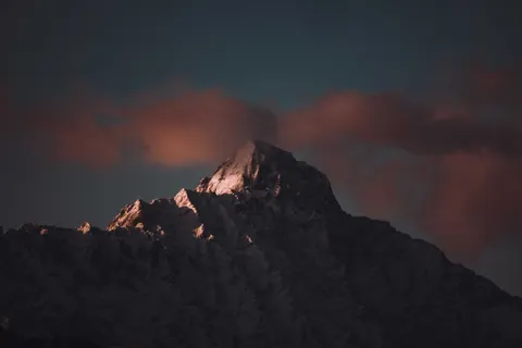 Fondo de pantalla Cordillera 4K · mountains · 3840×2560