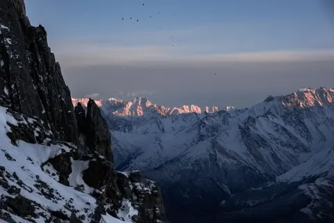 Fondo de pantalla Cordillera 4K · mountains · 3840×2560
