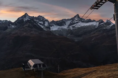 Mountain Range 4K Wallpaper · mountains · 3840×2560