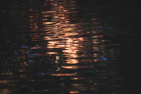 Flüssiges Gold 4K Hintergrundbild · abstract · 3840×2560