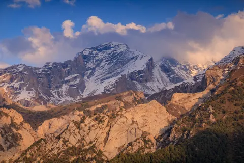 Mountain Range 4K Wallpaper · mountains · 3840×2560