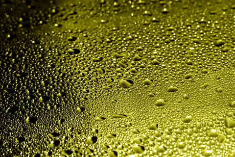 Liquid Gold 4K Wallpaper · abstract · 3840×2560