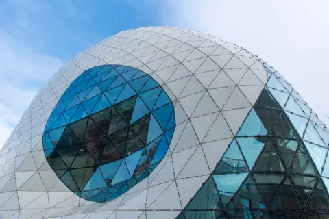 Papel de parede Fachada Futurista 4K · architecture · 3840×2563