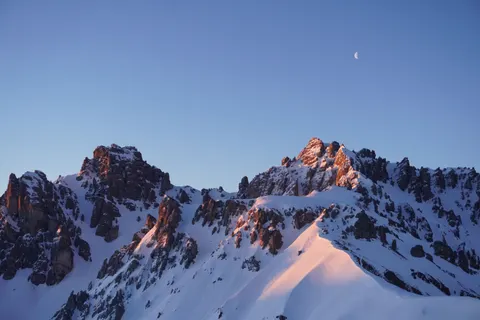 Mountain Range 4K Wallpaper · mountains · 3840×2560