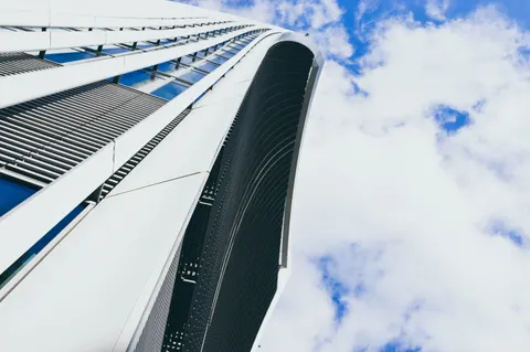 والپیپر نمای آینده‌نگر با کیفیت 4K · architecture · 3840×2553