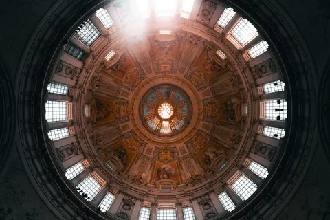 Glass Dome 4K Wallpaper · architecture · 3840×2560