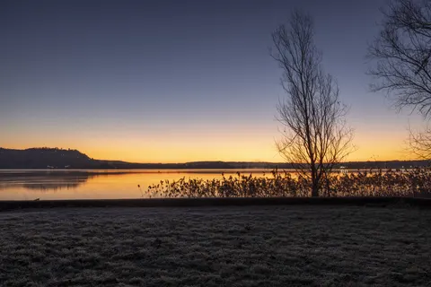 Misty Mountain Lake 4K Wallpaper · nature · 3840×2561