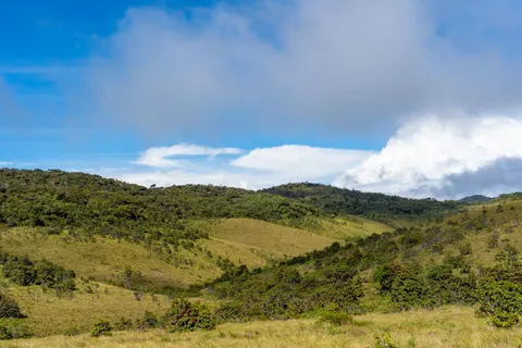 Grüne Hügel 4K Hintergrundbild · nature · 3840×2560