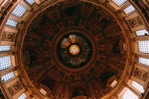 Glaskuppel 4K Hintergrundbild · architecture · 3840×2560