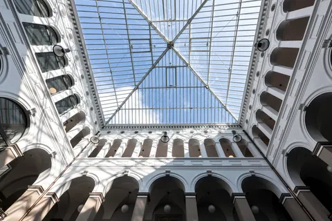 Sfondo Cupola di Vetro 4K · architecture · 3840×2560