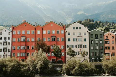 Renkli Evler 4K Duvar Kağıdı · architecture · 3840×2560