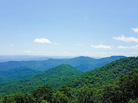 초록 언덕 4K 배경화면 · nature · 3840×2880