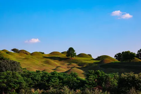 绿色丘陵 4K壁纸 · nature · 3840×2560