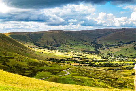 Fond d'écran Collines vertes 4K · nature · 3840×2560