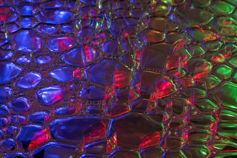 خلفية فقاعة صابون بدقة 4K · abstract · 3840×2560