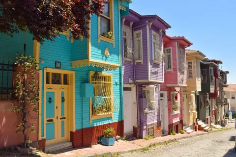 Renkli Evler 4K Duvar Kağıdı · architecture · 3840×2560