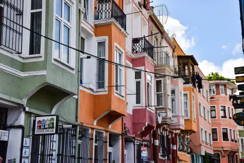 Colorful Houses 4K Wallpaper · architecture · 3840×2560