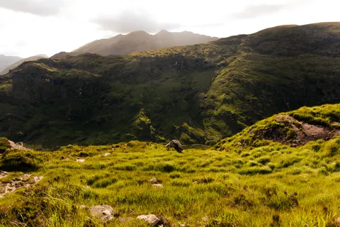 Green Hills 4K Wallpaper · nature · 3840×2560