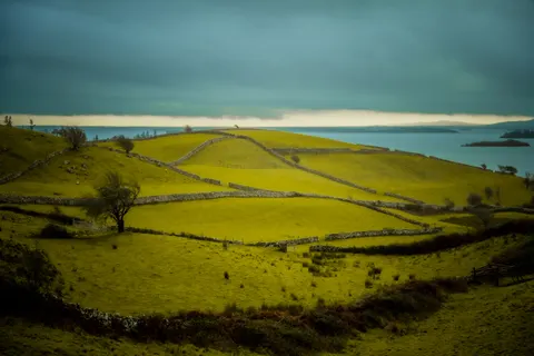 Fondo de pantalla Colinas verdes 4K · nature · 3840×2560