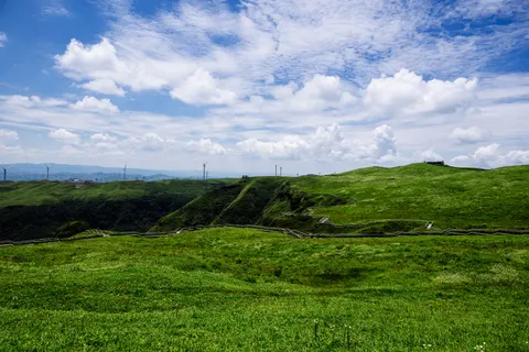 Green Hills 4K Wallpaper · nature · 3840×2560