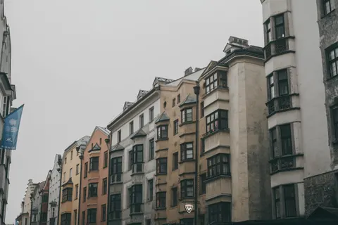 Renkli Evler 4K Duvar Kağıdı · architecture · 3840×2560