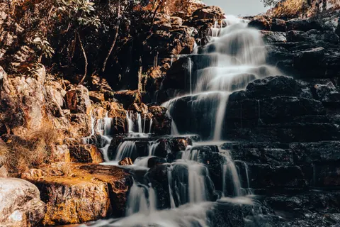 Fond d'écran Cascade 4K · nature · 3840×2560