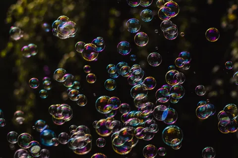 خلفية فقاعة صابون بدقة 4K · abstract · 3840×2560