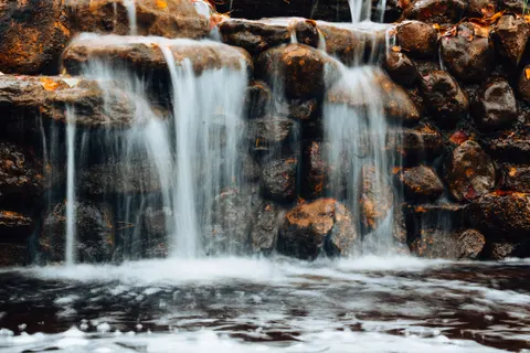 Fond d'écran Cascade 4K · nature · 3840×2560