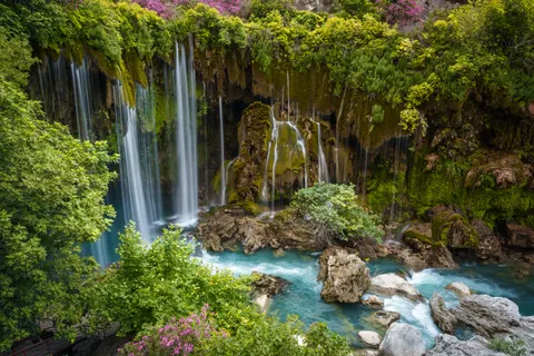 Fond d'écran Cascade 4K · nature · 3840×2560