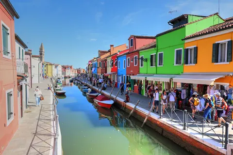 Colorful Houses 4K Wallpaper · architecture · 3840×2560