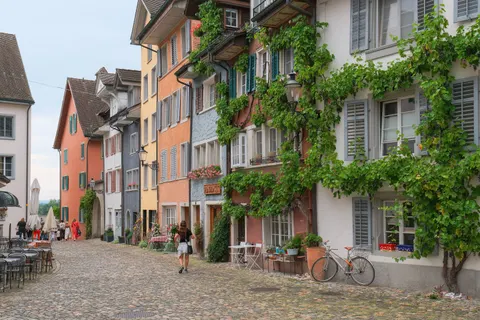 Colorful Houses 4K Wallpaper · architecture · 3840×2560