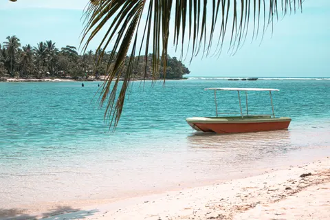Обои Тропический пляж 4K · ocean · 3840×2560