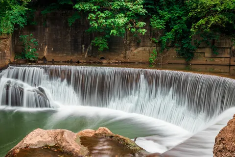 瀑布 4K壁纸 · nature · 3840×2560
