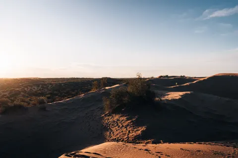 沙漠沙丘 4K壁纸 · nature · 3840×2560